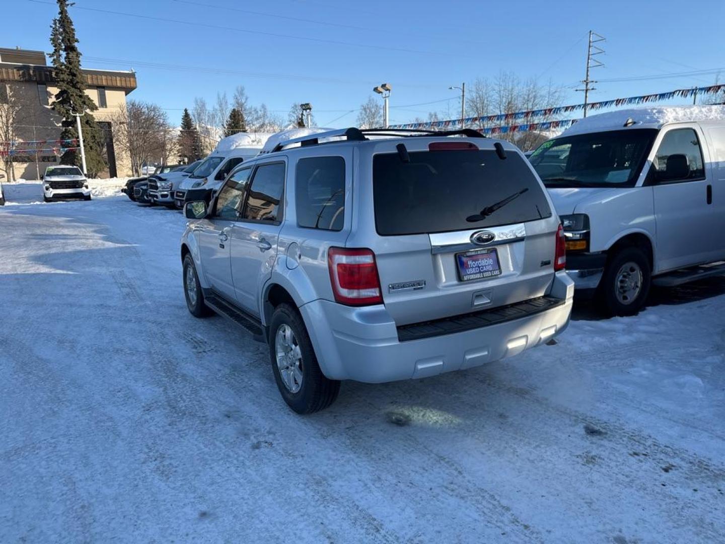 2011 SILVER FORD ESCAPE LIMITED (1FMCU9EG6BK) with an 3.0L engine, Automatic transmission, located at 929 East 8th Ave, Anchorage, AK, 99501, (907) 274-2277, 61.214783, -149.866074 - Photo#2