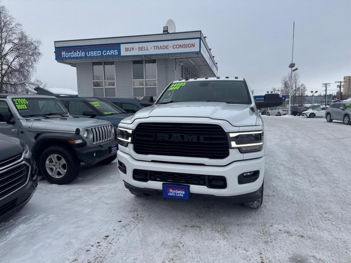 2022 WHITE RAM 2500 LARAMIE (3C6UR5FJ9NG) with an 6.4L engine, Automatic transmission, located at 929 East 8th Ave, Anchorage, AK, 99501, (907) 274-2277, 61.214783, -149.866074 - Photo#0