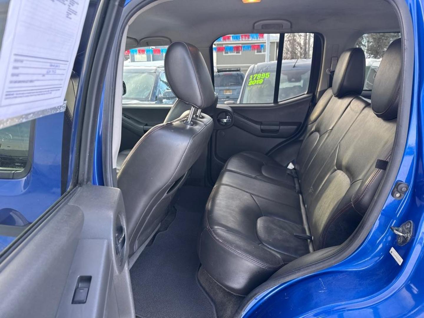 2012 BLUE NISSAN XTERRA OFF ROAD (5N1AN0NW2CC) with an 4.0L engine, Automatic transmission, located at 929 East 8th Ave, Anchorage, AK, 99501, (907) 274-2277, 61.214783, -149.866074 - Photo#3