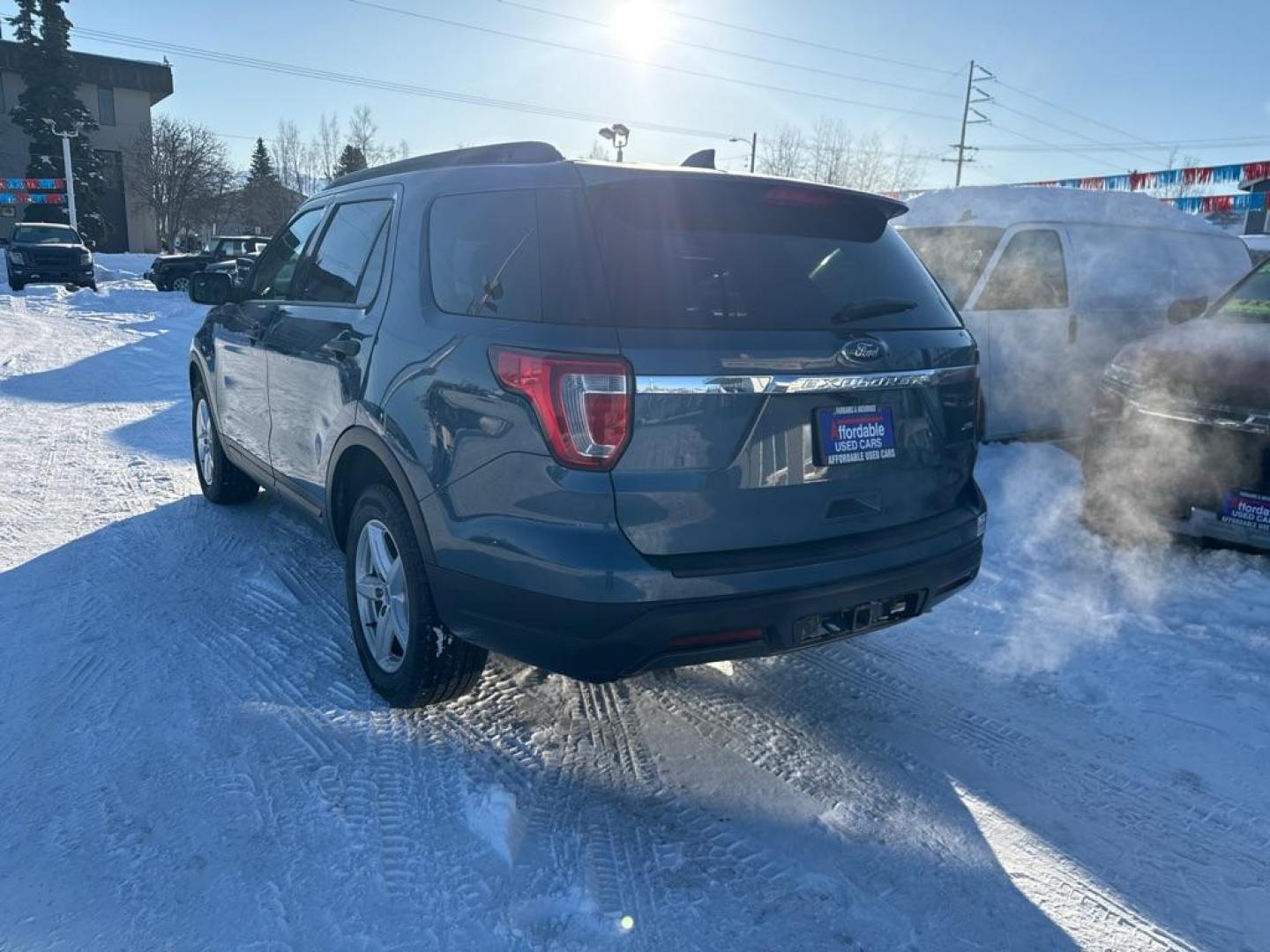 2018 BLUE FORD EXPLORER (1FM5K8B80JG) with an 3.5L engine, Automatic transmission, located at 929 East 8th Ave, Anchorage, AK, 99501, (907) 274-2277, 61.214783, -149.866074 - Photo#2