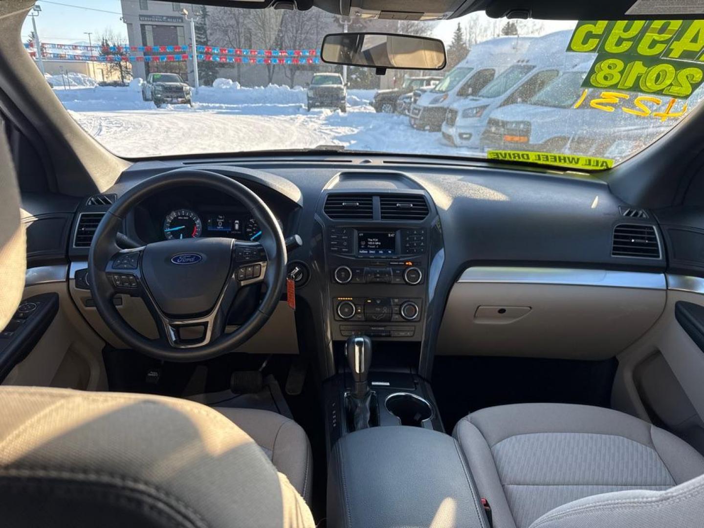 2018 BLUE FORD EXPLORER (1FM5K8B80JG) with an 3.5L engine, Automatic transmission, located at 929 East 8th Ave, Anchorage, AK, 99501, (907) 274-2277, 61.214783, -149.866074 - Photo#4