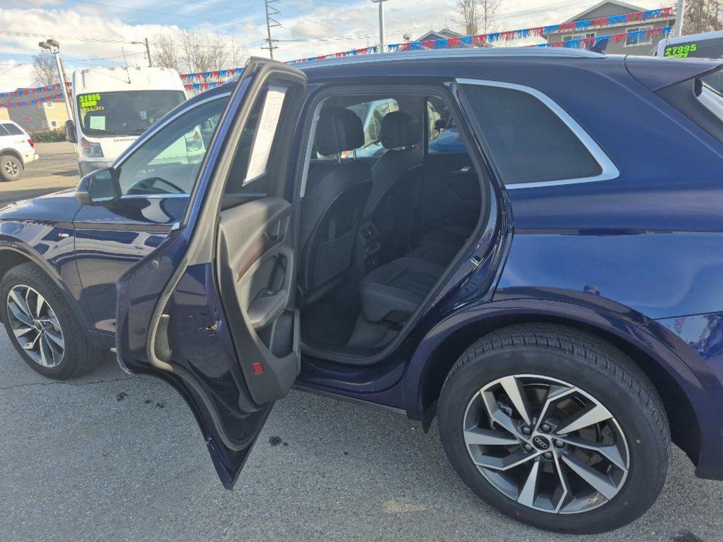 2024 BLACK AUDI Q5 PREMIUM PREMIUM PLUS 45 (WA1EAAFY9R2) with an 2.0L engine, Automatic transmission, located at 929 East 8th Ave, Anchorage, AK, 99501, (907) 274-2277, 61.214783, -149.866074 - Photo#0