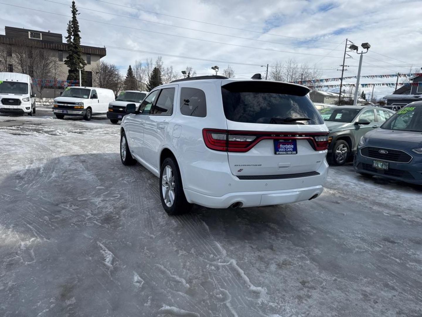 2024 WHITE DODGE DURANGO GT (1C4RDJDG6RC) with an 3.6L engine, Automatic transmission, located at 929 East 8th Ave, Anchorage, AK, 99501, (907) 274-2277, 61.214783, -149.866074 - Photo#2
