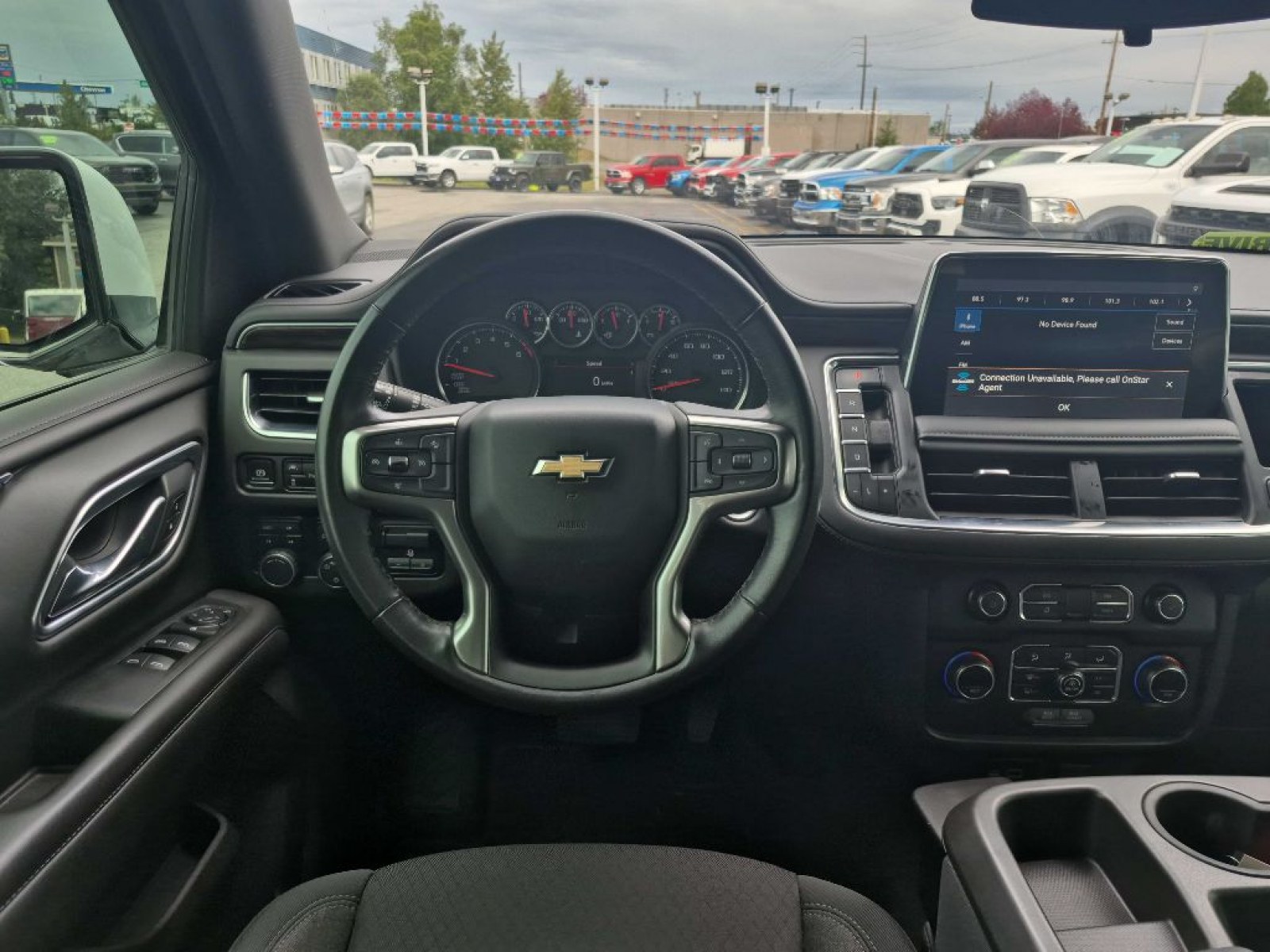 2021 WHITE CHEVROLET TAHOE 1500 LS (1GNSKMED6MR) with an 5.3L engine, Automatic transmission, located at 929 East 8th Ave, Anchorage, AK, 99501, (907) 274-2277, 61.214783, -149.866074 - Photo#4
