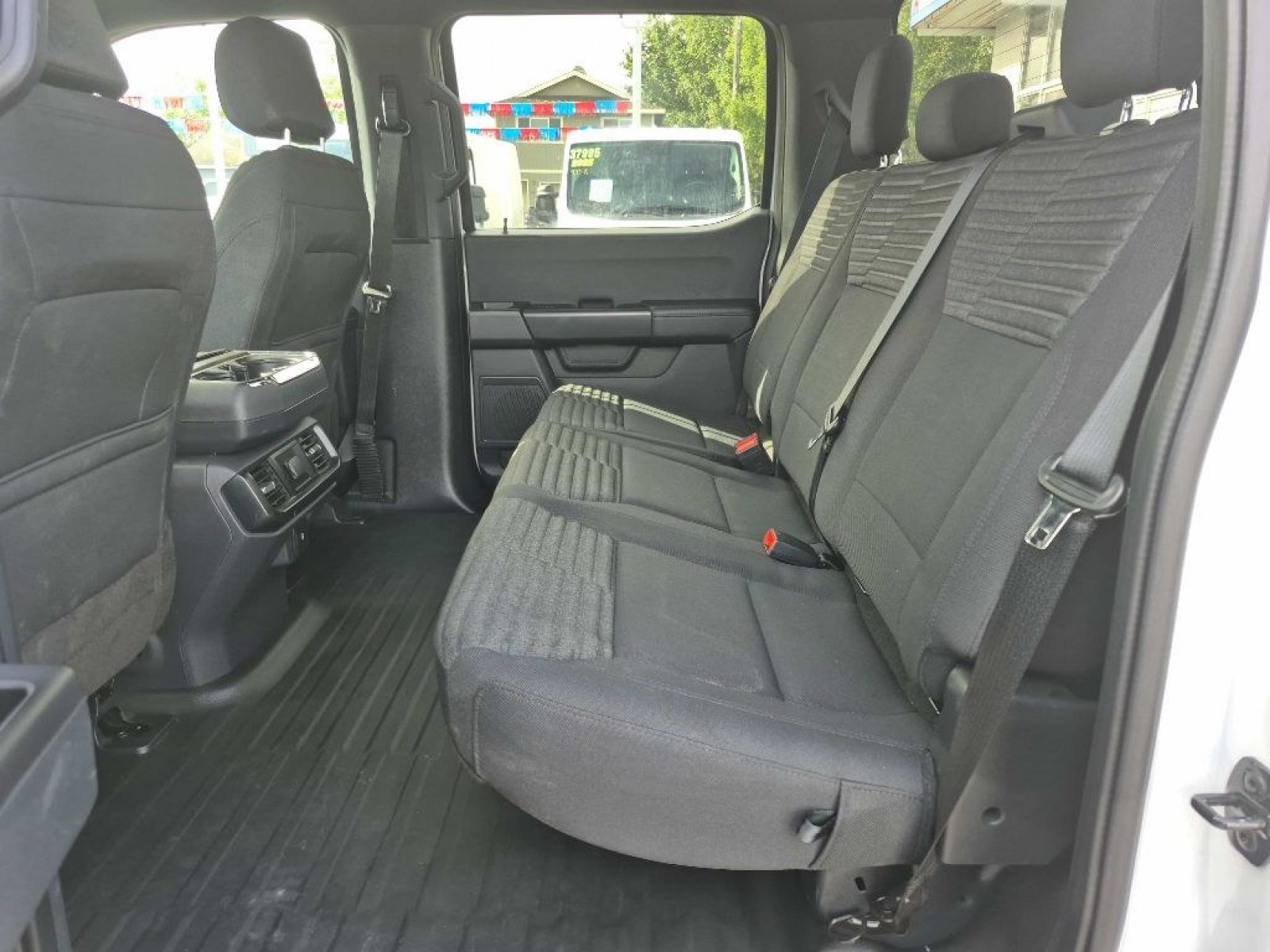 2023 WHITE FORD F150 SUPERCREW (1FTEW1EP9PK) with an 2.7L engine, Automatic transmission, located at 929 East 8th Ave, Anchorage, AK, 99501, (907) 274-2277, 61.214783, -149.866074 - Photo#3