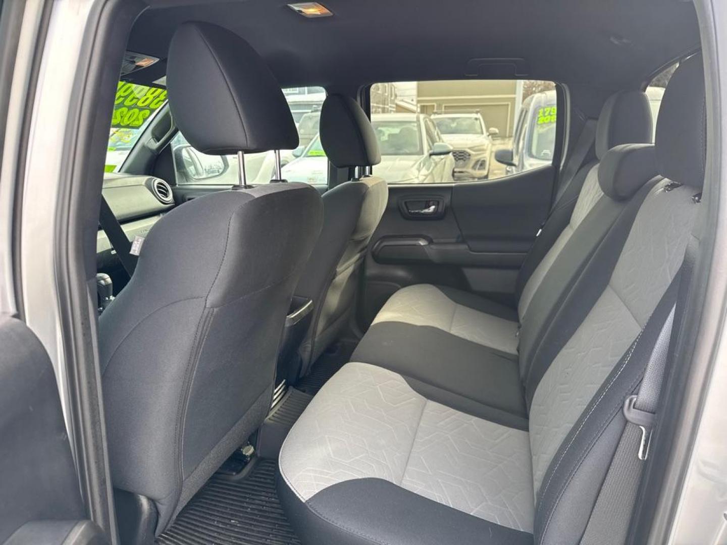 2021 SILVER TOYOTA TACOMA DOUBLE CAB (3TMCZ5AN1MM) with an 3.5L engine, Automatic transmission, located at 929 East 8th Ave, Anchorage, AK, 99501, (907) 274-2277, 61.214783, -149.866074 - Photo#3