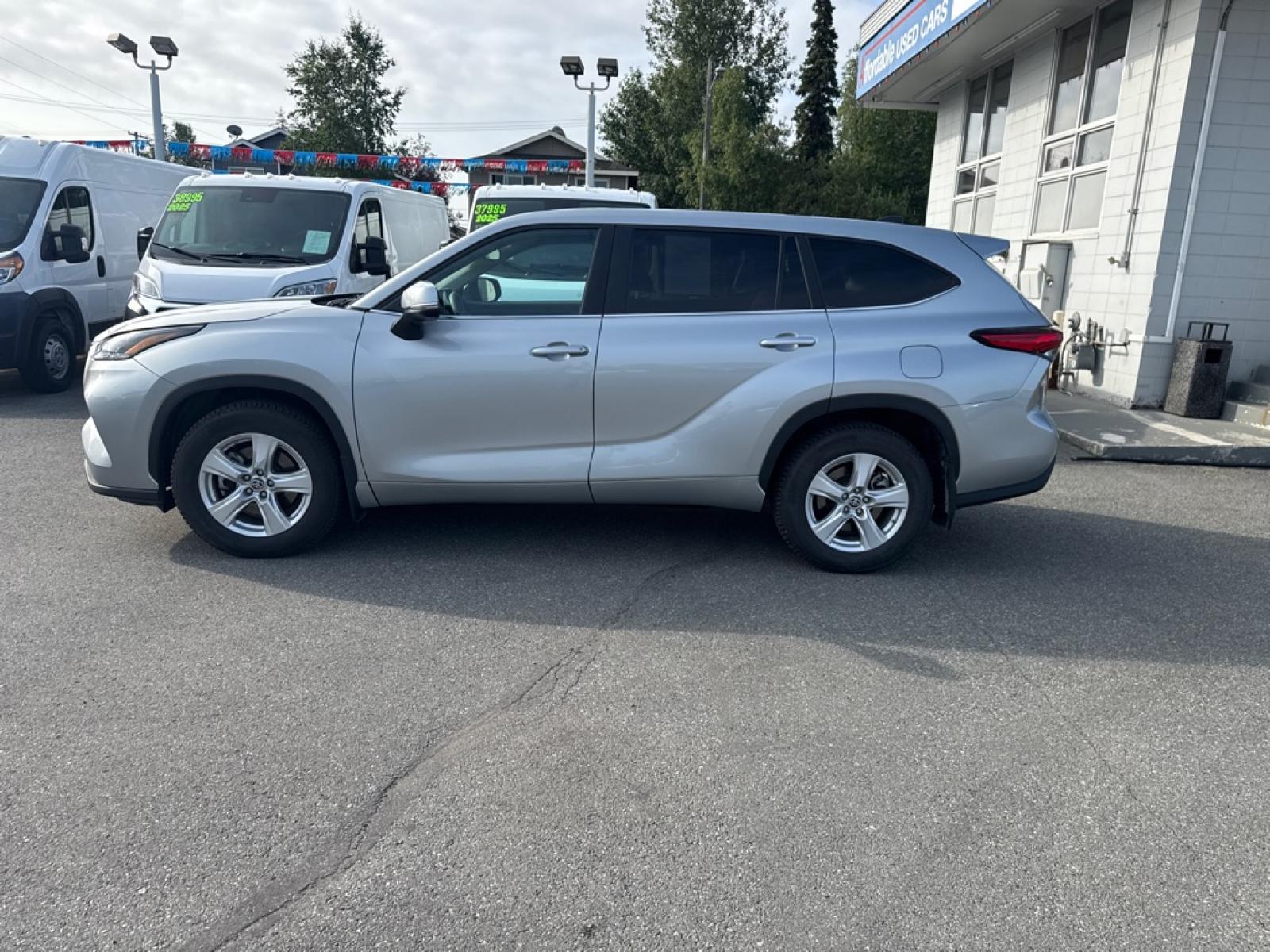 2023 SILVER TOYOTA HIGHLANDER L (5TDKDRBH0PS) with an 2.4L engine, Automatic transmission, located at 929 East 8th Ave, Anchorage, AK, 99501, (907) 274-2277, 61.214783, -149.866074 - Photo#1
