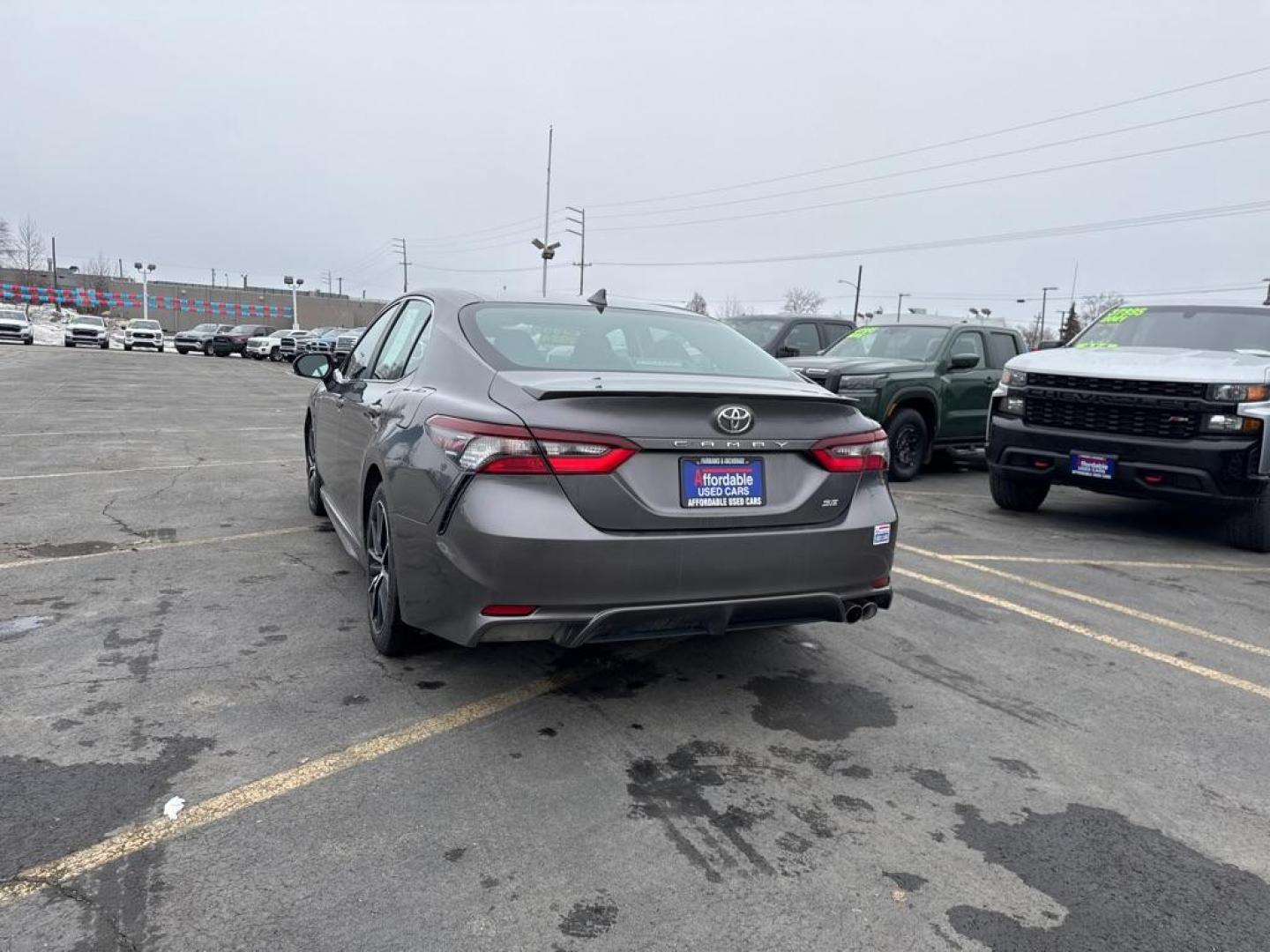 2024 GRAY TOYOTA CAMRY SE NIGHT SHADE (4T1G11AK3RU) with an 2.5L engine, Automatic transmission, located at 929 East 8th Ave, Anchorage, AK, 99501, (907) 274-2277, 61.214783, -149.866074 - Photo#2