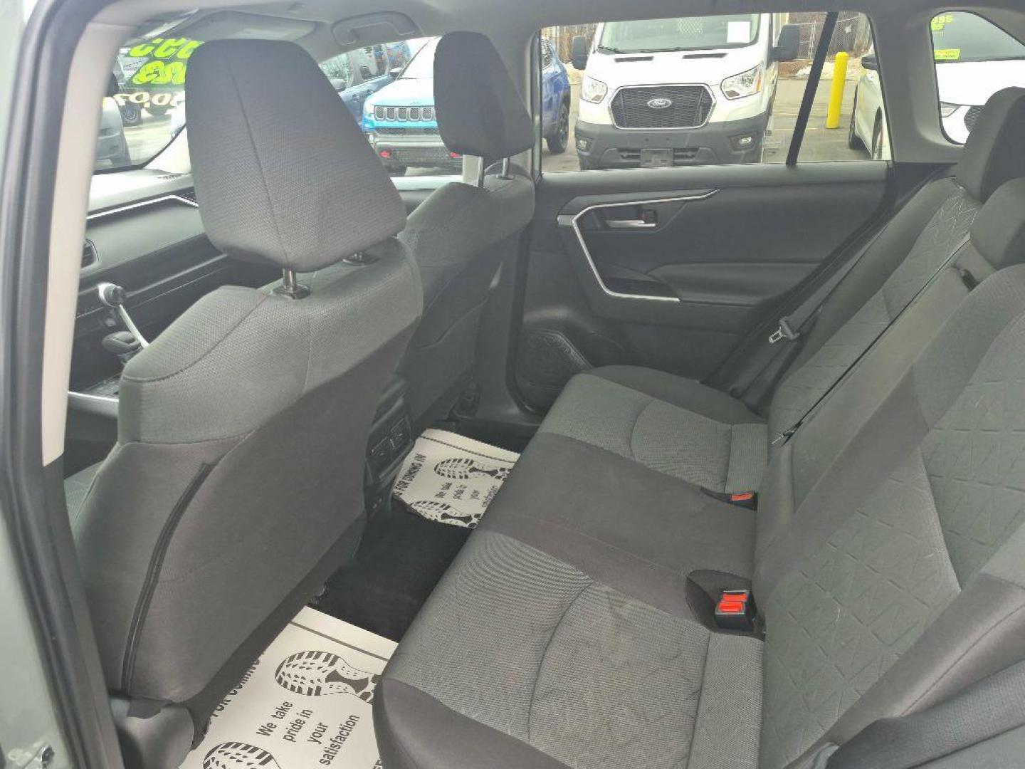 2023 GRAY TOYOTA RAV4 XLE (2T3W1RFV3PW) with an 2.5L engine, Automatic transmission, located at 929 East 8th Ave, Anchorage, AK, 99501, (907) 274-2277, 61.214783, -149.866074 - Photo#3