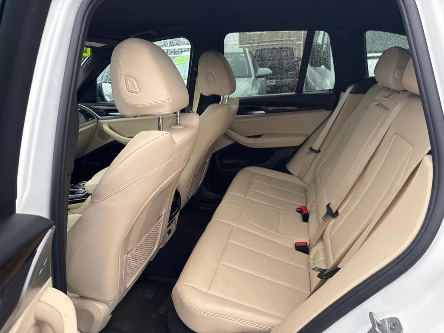 2021 WHITE BMW X3 XDRIVE30I (5UXTY5C00M9) with an 2.0L engine, Automatic transmission, located at 929 East 8th Ave, Anchorage, AK, 99501, (907) 274-2277, 61.214783, -149.866074 - Photo#3