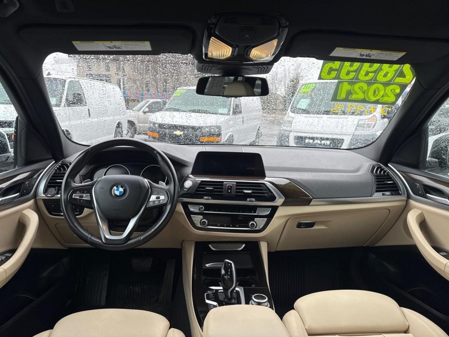 2021 WHITE BMW X3 XDRIVE30I (5UXTY5C00M9) with an 2.0L engine, Automatic transmission, located at 929 East 8th Ave, Anchorage, AK, 99501, (907) 274-2277, 61.214783, -149.866074 - Photo#4