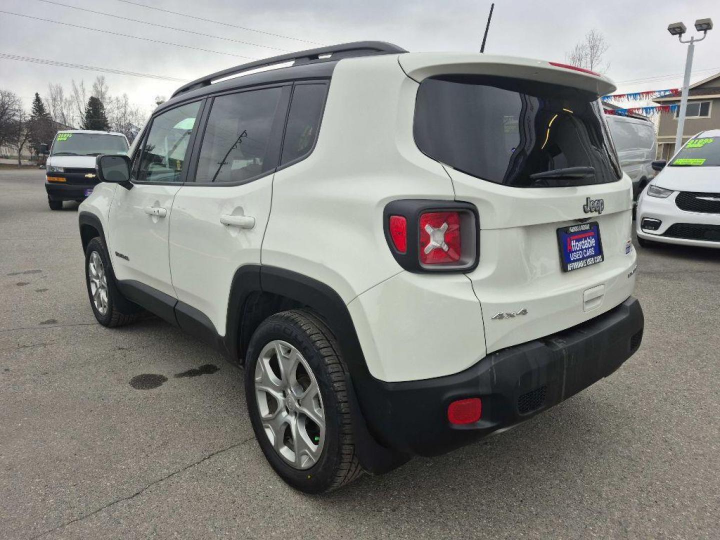 2020 WHITE JEEP RENEGADE LIMITED (ZACNJBD16LP) with an 1.3L engine, Automatic transmission, located at 929 East 8th Ave, Anchorage, AK, 99501, (907) 274-2277, 61.214783, -149.866074 - Photo#2