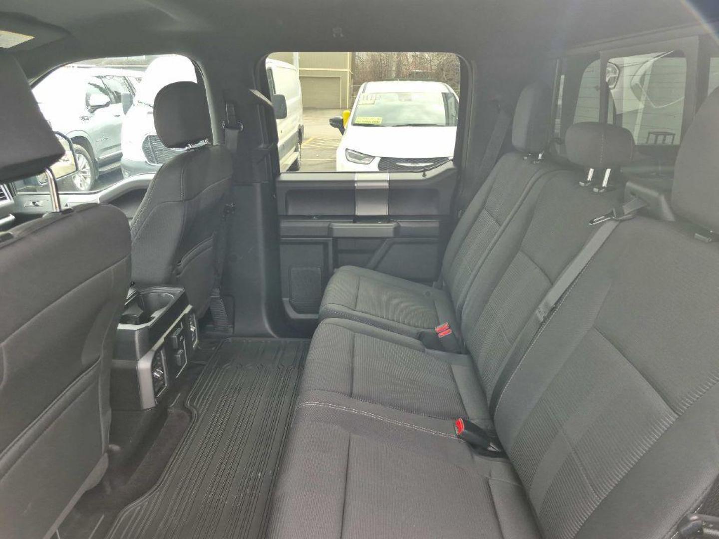 2016 BLACK FORD F150 SUPERCREW (1FTEW1EG3GK) with an 3.5L engine, Automatic transmission, located at 929 East 8th Ave, Anchorage, AK, 99501, (907) 274-2277, 61.214783, -149.866074 - Photo#3