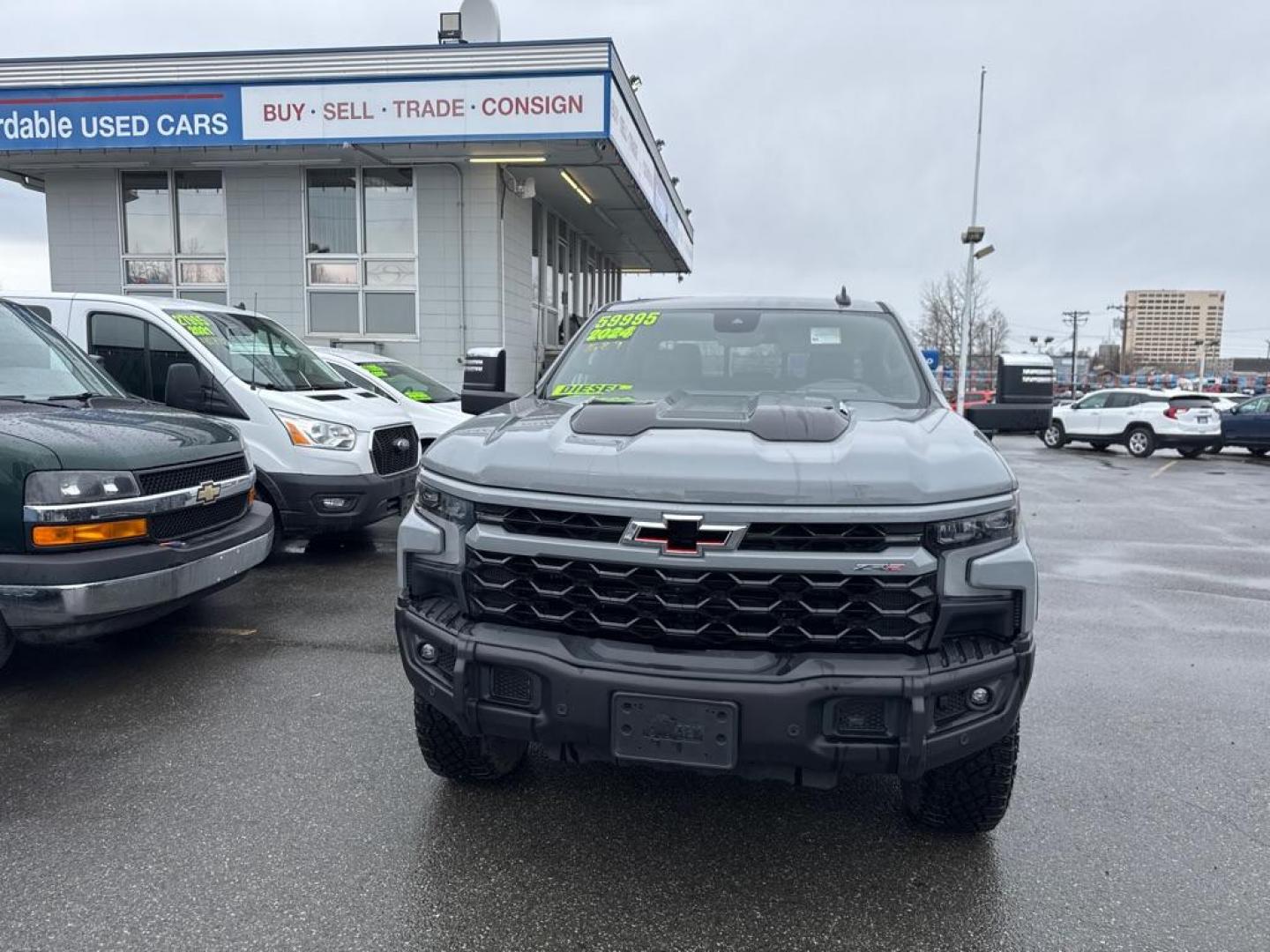 2024 GRAY CHEVROLET SILVERADO 1500 ZR2 (3GCUDHE89RG) with an 3.0L engine, Automatic transmission, located at 929 East 8th Ave, Anchorage, AK, 99501, (907) 274-2277, 61.214783, -149.866074 - Photo#0
