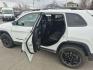 2023 WHITE JEEP CHEROKEE ALTITUDE LUX (1C4PJMMB4PD) with an 2.4L engine, Automatic transmission, located at 929 East 8th Ave, Anchorage, AK, 99501, (907) 274-2277, 61.214783, -149.866074 - Photo#3