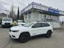 2023 WHITE JEEP CHEROKEE ALTITUDE LUX (1C4PJMMB4PD) with an 2.4L engine, Automatic transmission, located at 929 East 8th Ave, Anchorage, AK, 99501, (907) 274-2277, 61.214783, -149.866074 - Photo#4