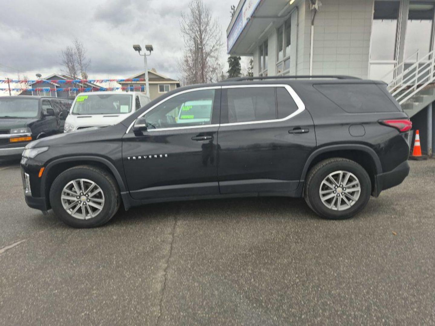 2022 BLACK CHEVROLET TRAVERSE LT LT (1GNEVGKW2NJ) with an 3.6L engine, Automatic transmission, located at 929 East 8th Ave, Anchorage, AK, 99501, (907) 274-2277, 61.214783, -149.866074 - Photo#1