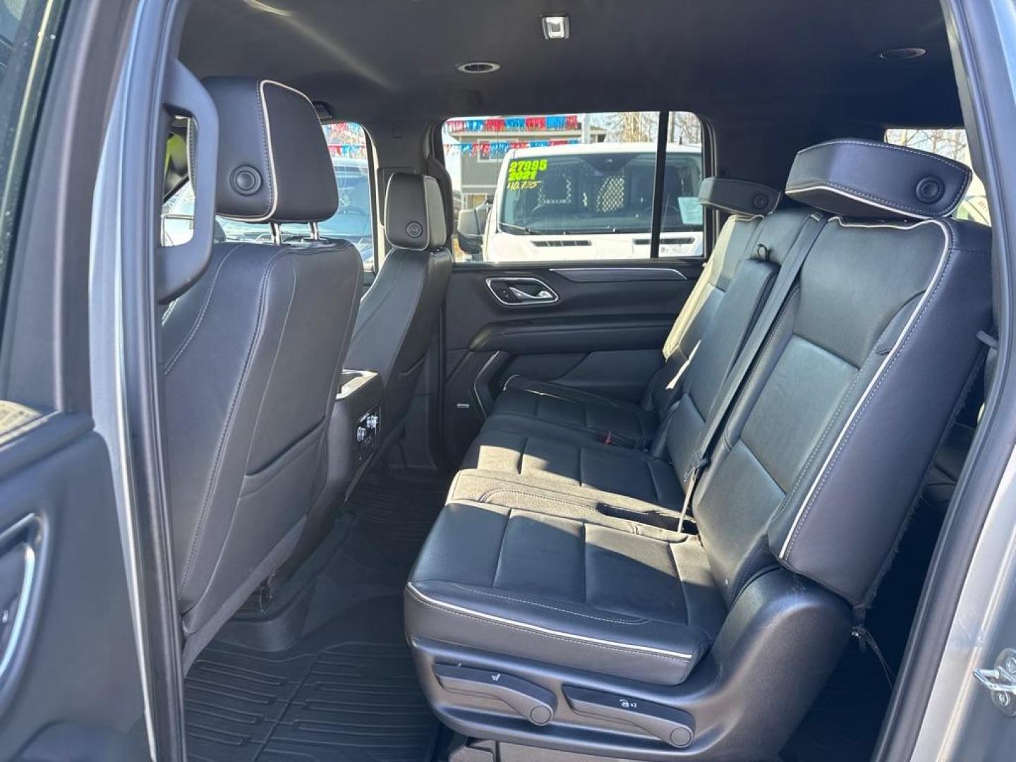 2023 GRAY GMC YUKON XL SLT 1500 SLT (1GKS2GKD9PR) with an 5.3L engine, Automatic transmission, located at 929 East 8th Ave, Anchorage, AK, 99501, (907) 274-2277, 61.214783, -149.866074 - Photo#2