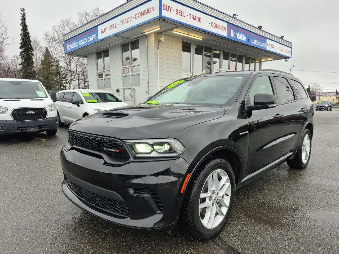 2025 BLACK DODGE DURANGO R/T R/T (1C4SDJCT1SC) with an 5.7L engine, Automatic transmission, located at 929 East 8th Ave, Anchorage, AK, 99501, (907) 274-2277, 61.214783, -149.866074 - Photo#0