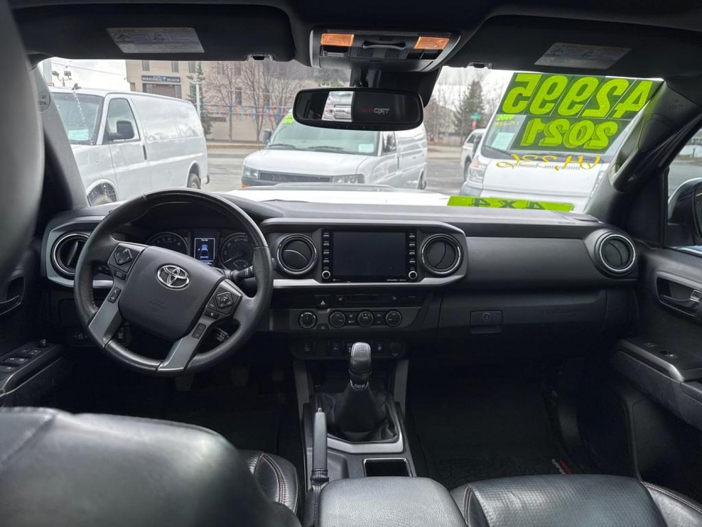 2021 WHITE TOYOTA TACOMA DOUBLE CAB (3TYCZ5AN5MT) with an 3.5L engine, Automatic transmission, located at 929 East 8th Ave, Anchorage, AK, 99501, (907) 274-2277, 61.214783, -149.866074 - Photo#3