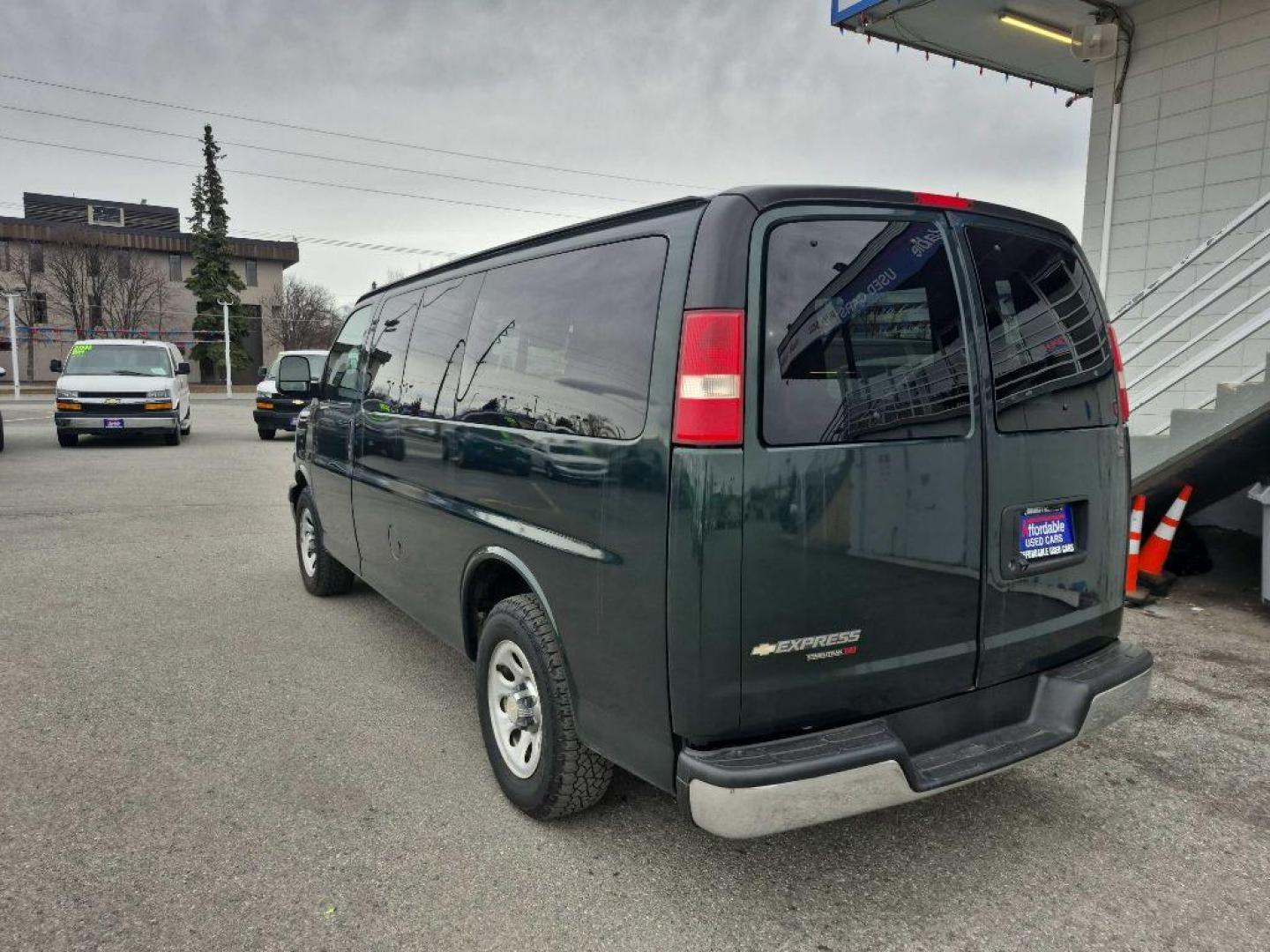 2014 GREEN CHEVROLET EXPRESS G1500 LT (1GNSHCF42E1) with an 5.3L engine, Automatic transmission, located at 929 East 8th Ave, Anchorage, AK, 99501, (907) 274-2277, 61.214783, -149.866074 - Photo#2