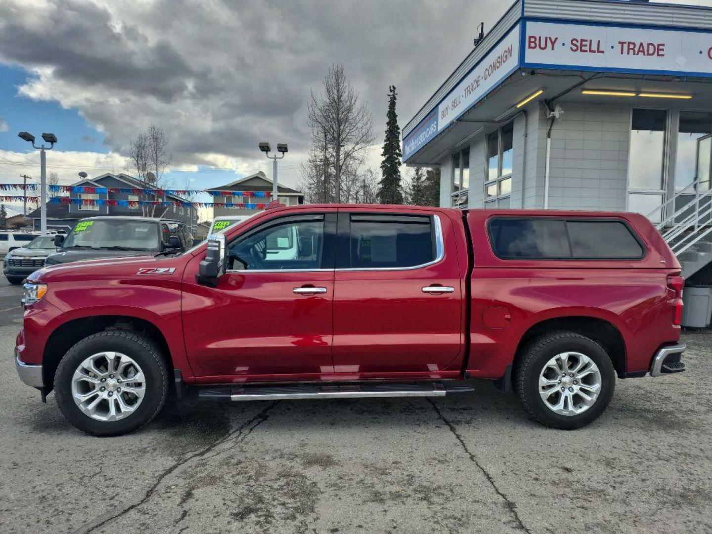 2024 MAROON CHEVROLET SILVERADO 1500 LTZ (1GCUDGED5RZ) with an 5.3L engine, Automatic transmission, located at 929 East 8th Ave, Anchorage, AK, 99501, (907) 274-2277, 61.214783, -149.866074 - Photo#1