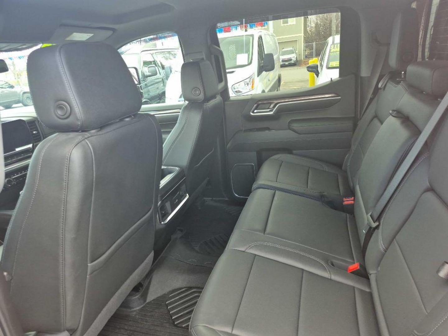 2024 MAROON CHEVROLET SILVERADO 1500 LTZ (1GCUDGED5RZ) with an 5.3L engine, Automatic transmission, located at 929 East 8th Ave, Anchorage, AK, 99501, (907) 274-2277, 61.214783, -149.866074 - Photo#3