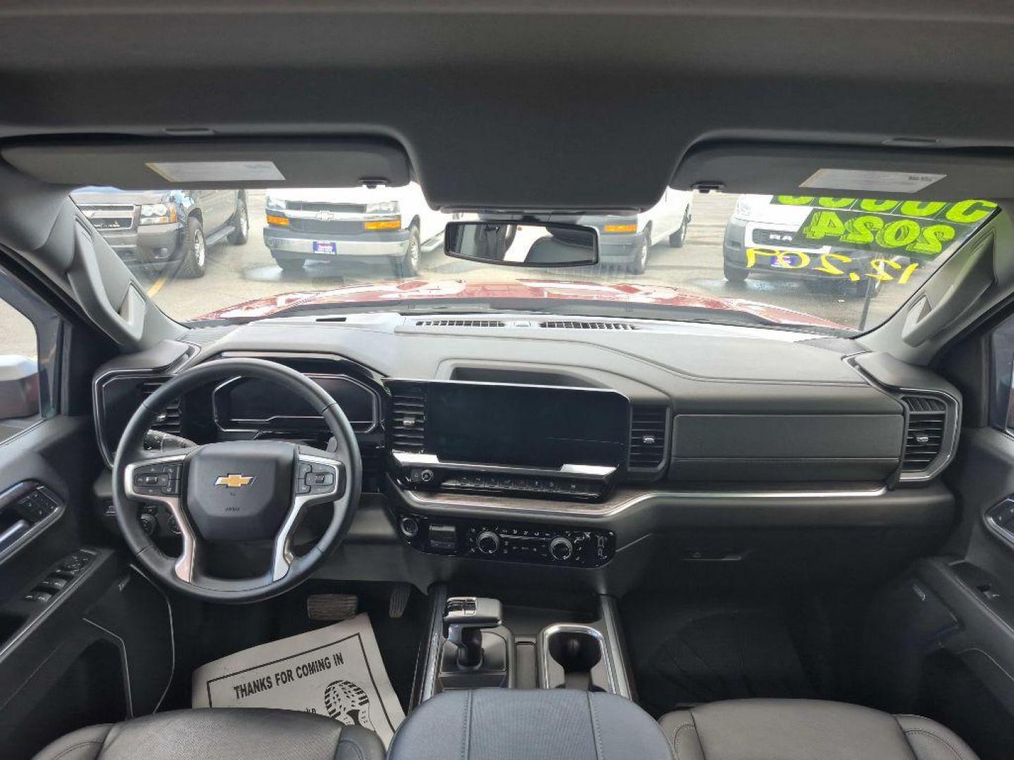 2024 MAROON CHEVROLET SILVERADO 1500 LTZ (1GCUDGED5RZ) with an 5.3L engine, Automatic transmission, located at 929 East 8th Ave, Anchorage, AK, 99501, (907) 274-2277, 61.214783, -149.866074 - Photo#4