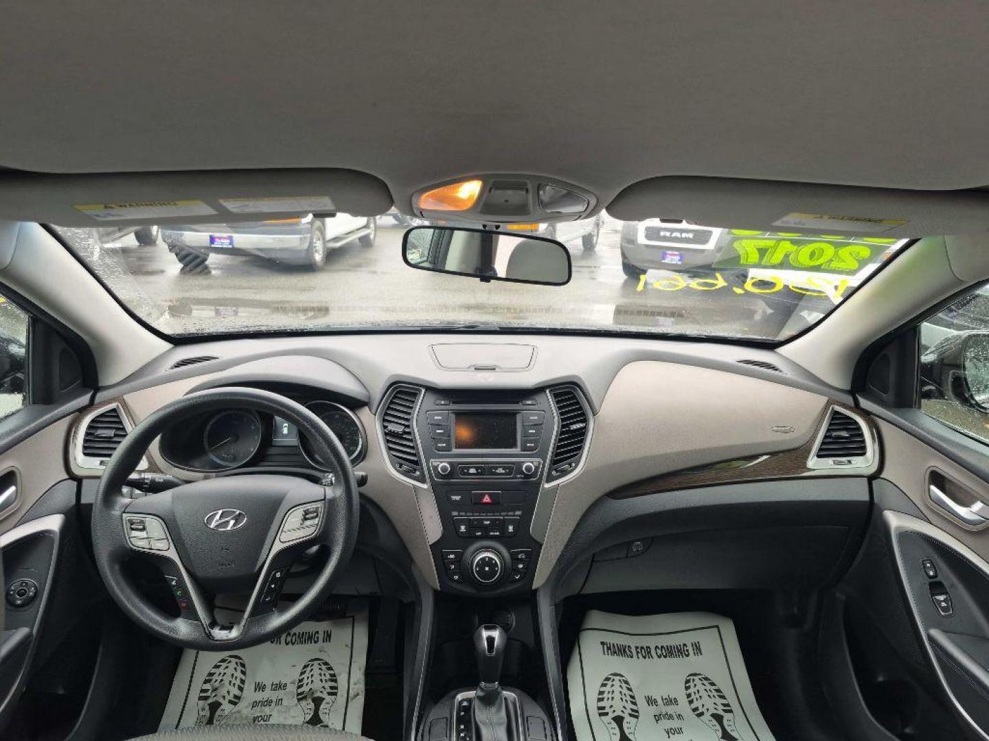 2017 BLACK HYUNDAI SANTA FE SPORT (5NMZTDLB2HH) with an 2.4L engine, Automatic transmission, located at 929 East 8th Ave, Anchorage, AK, 99501, (907) 274-2277, 61.214783, -149.866074 - Photo#4