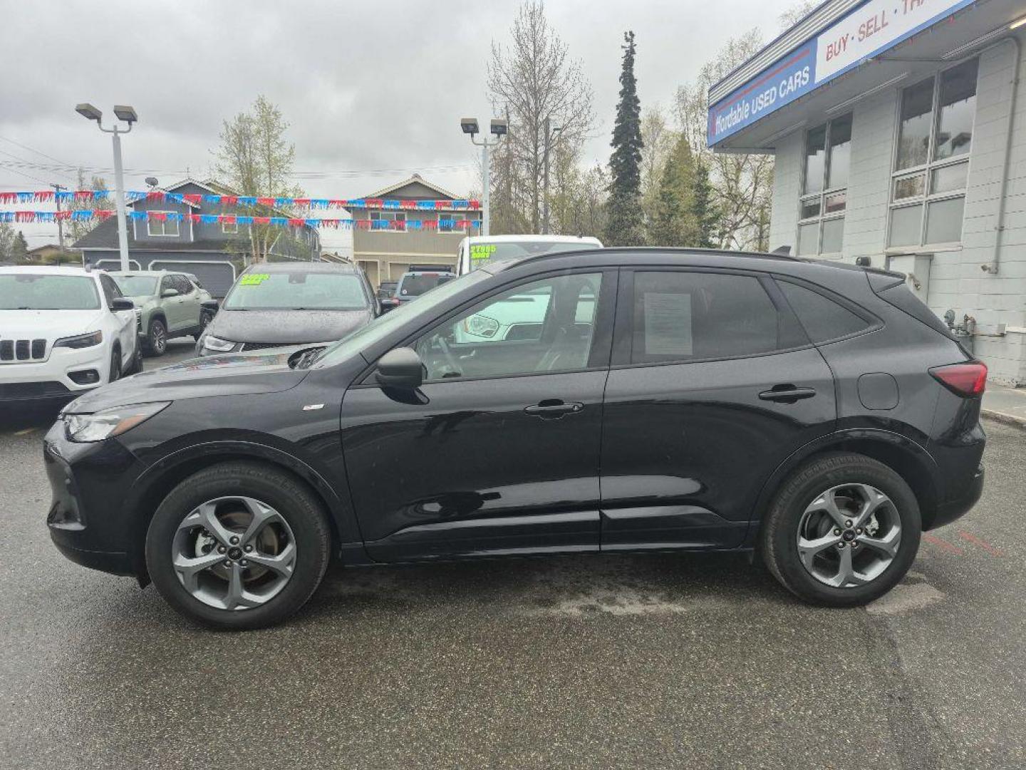 2024 BLACK FORD ESCAPE ST LINE ST LINE (1FMCU9MN3RU) with an 1.5L engine, Automatic transmission, located at 929 East 8th Ave, Anchorage, AK, 99501, (907) 274-2277, 61.214783, -149.866074 - Photo#1