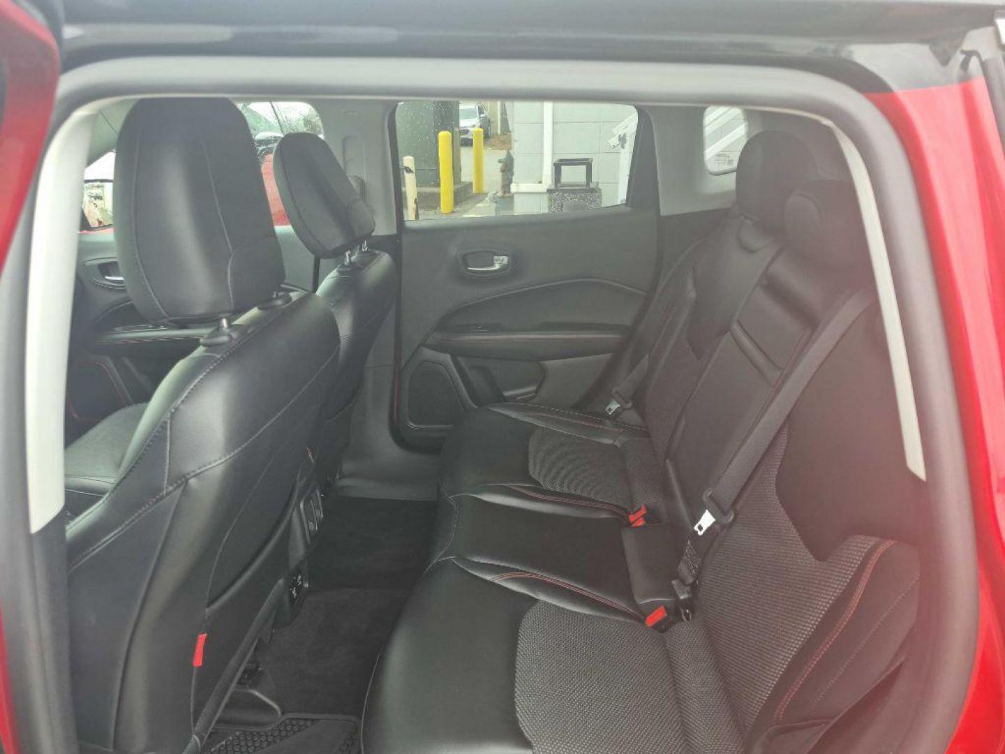 2017 RED JEEP COMPASS TRAILHAWK (3C4NJDDB6HT) with an 2.4L engine, Automatic transmission, located at 929 East 8th Ave, Anchorage, AK, 99501, (907) 274-2277, 61.214783, -149.866074 - Photo#3