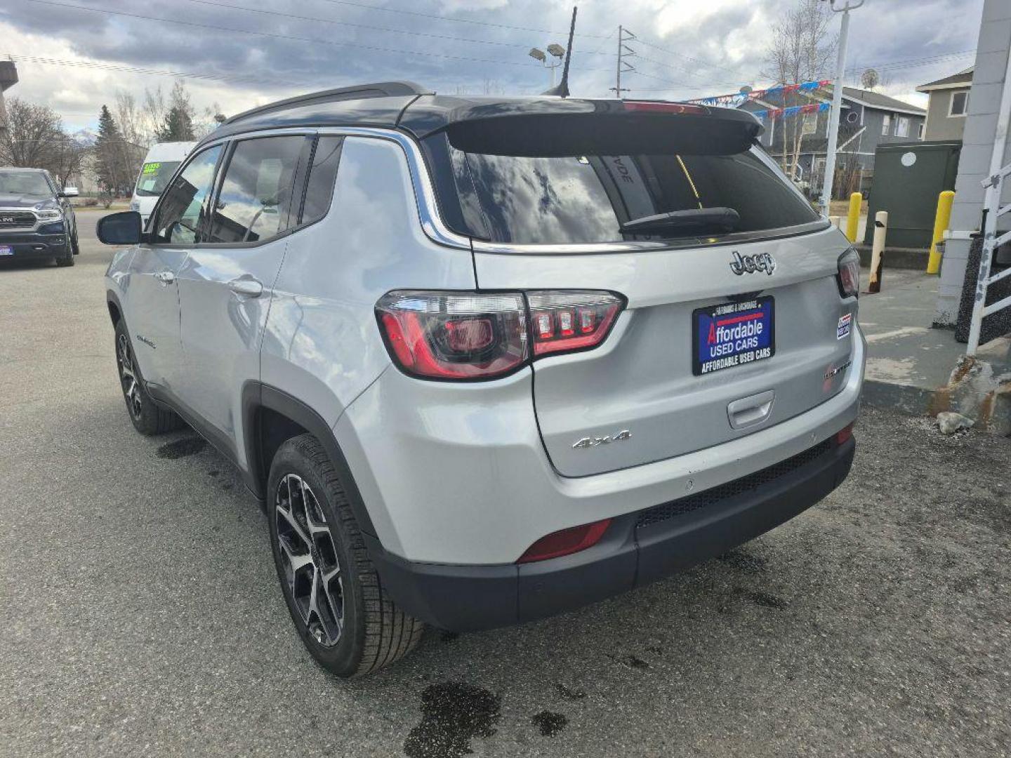 2025 SILVER JEEP COMPASS LIMITED (3C4NJDCN2ST) with an 2.0L engine, Automatic transmission, located at 929 East 8th Ave, Anchorage, AK, 99501, (907) 274-2277, 61.214783, -149.866074 - Photo#2