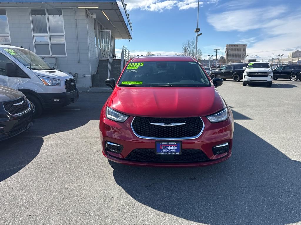 photo of 2025 CHRYSLER PACIFICA SELECT