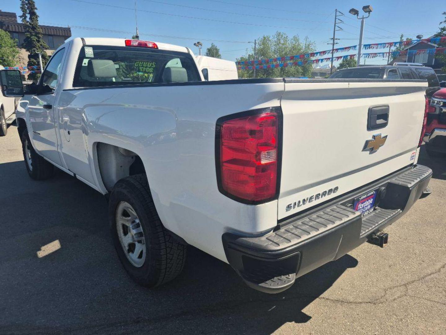 2017 WHITE CHEVROLET SILVERADO 1500 (1GCNKNEC1HZ) with an 5.3L engine, Automatic transmission, located at 929 East 8th Ave, Anchorage, AK, 99501, (907) 274-2277, 61.214783, -149.866074 - Photo#2