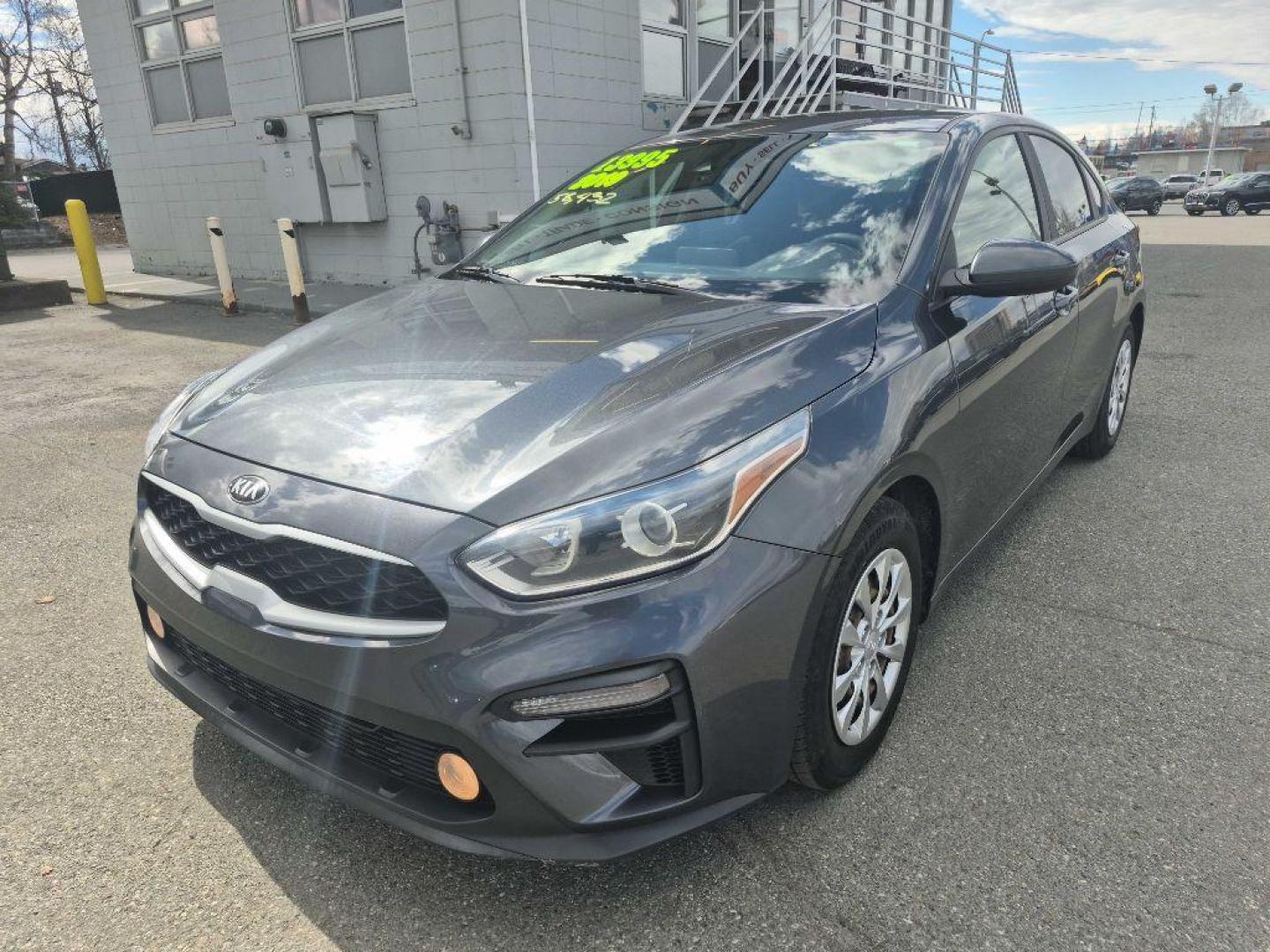 2019 GRAY KIA FORTE FE (3KPF24AD3KE) with an 2.0L engine, Continuously Variable transmission, located at 929 East 8th Ave, Anchorage, AK, 99501, (907) 274-2277, 61.214783, -149.866074 - Photo#0