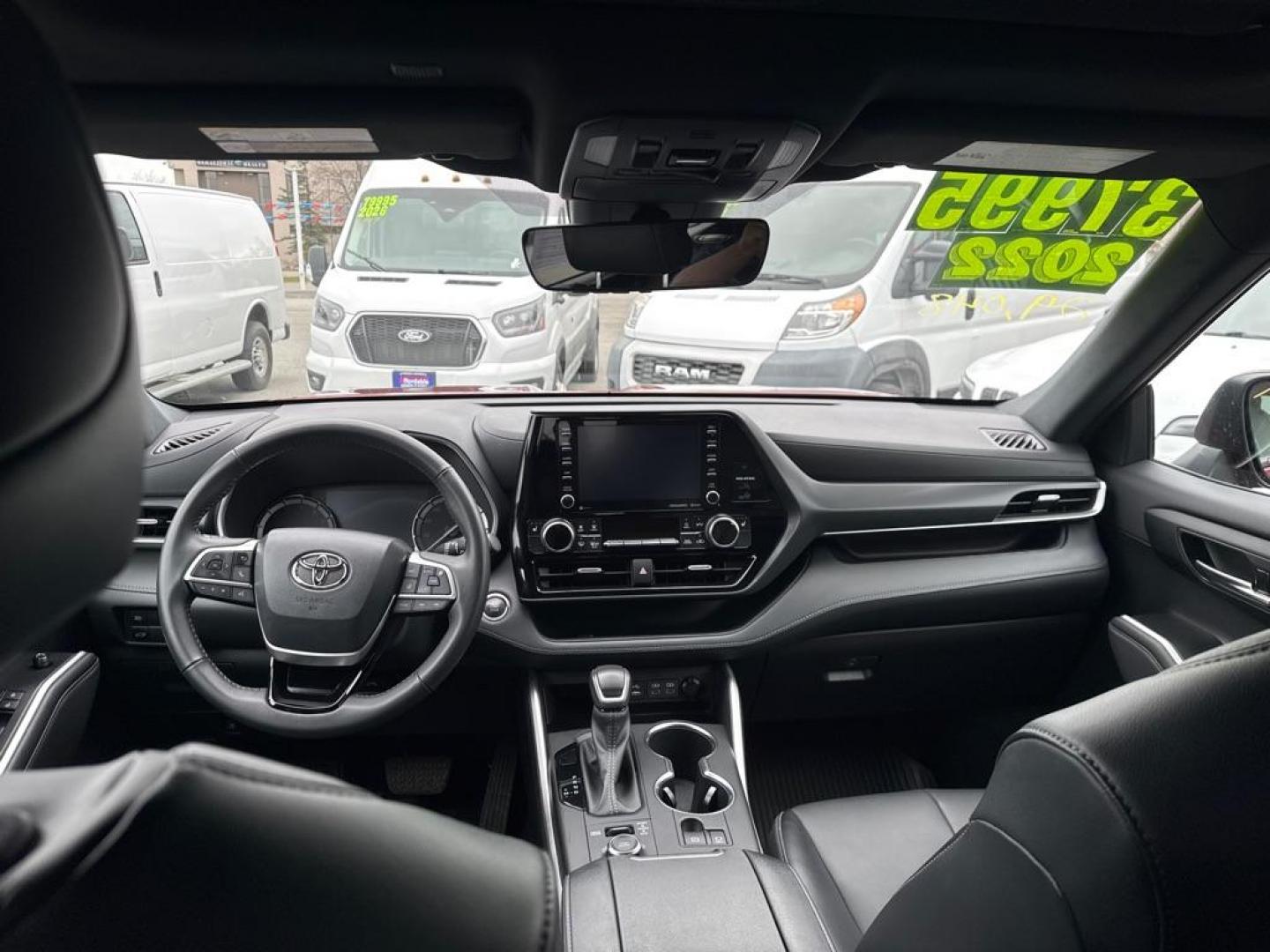 2022 RED TOYOTA HIGHLANDER XSE (5TDLZRBH0NS) with an 3.5L engine, Automatic transmission, located at 929 East 8th Ave, Anchorage, AK, 99501, (907) 274-2277, 61.214783, -149.866074 - Photo#3