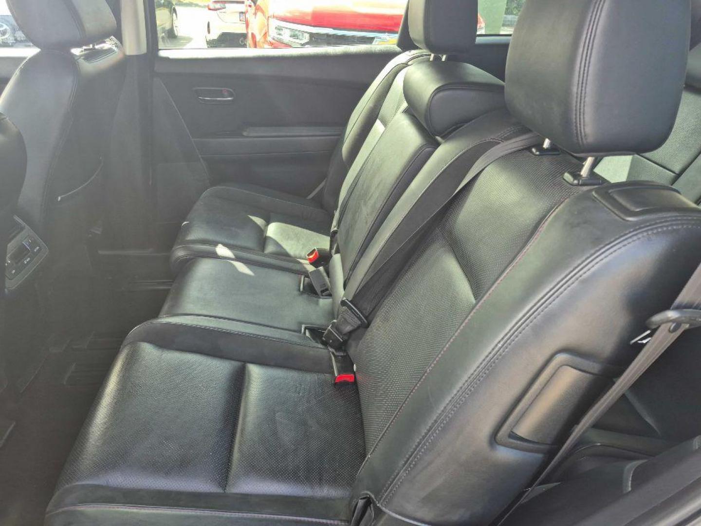 2014 GRAY MAZDA CX-9 TOURING (JM3TB3CA9E0) with an 3.7L engine, Automatic transmission, located at 929 East 8th Ave, Anchorage, AK, 99501, (907) 274-2277, 61.214783, -149.866074- Photo#3