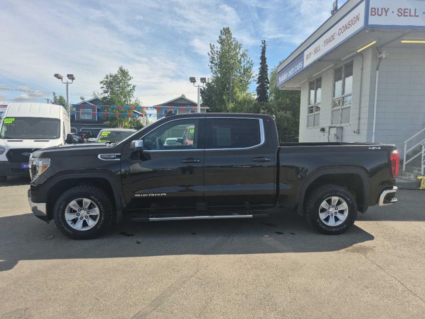 2019 BROWN GMC SIERRA 1500 SLE (1GTU9BED0KZ) with an 5.3L engine, Automatic transmission, located at 929 East 8th Ave, Anchorage, AK, 99501, (907) 274-2277, 61.214783, -149.866074- Photo#1