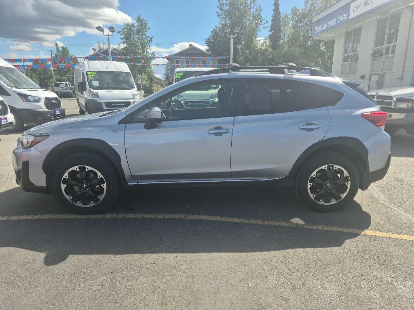 2021 SILVER SUBARU CROSSTREK PREMIUM (JF2GTAEC8MH) with an 2.0L engine, Automatic transmission, located at 929 East 8th Ave, Anchorage, AK, 99501, (907) 274-2277, 61.214783, -149.866074- Photo#1