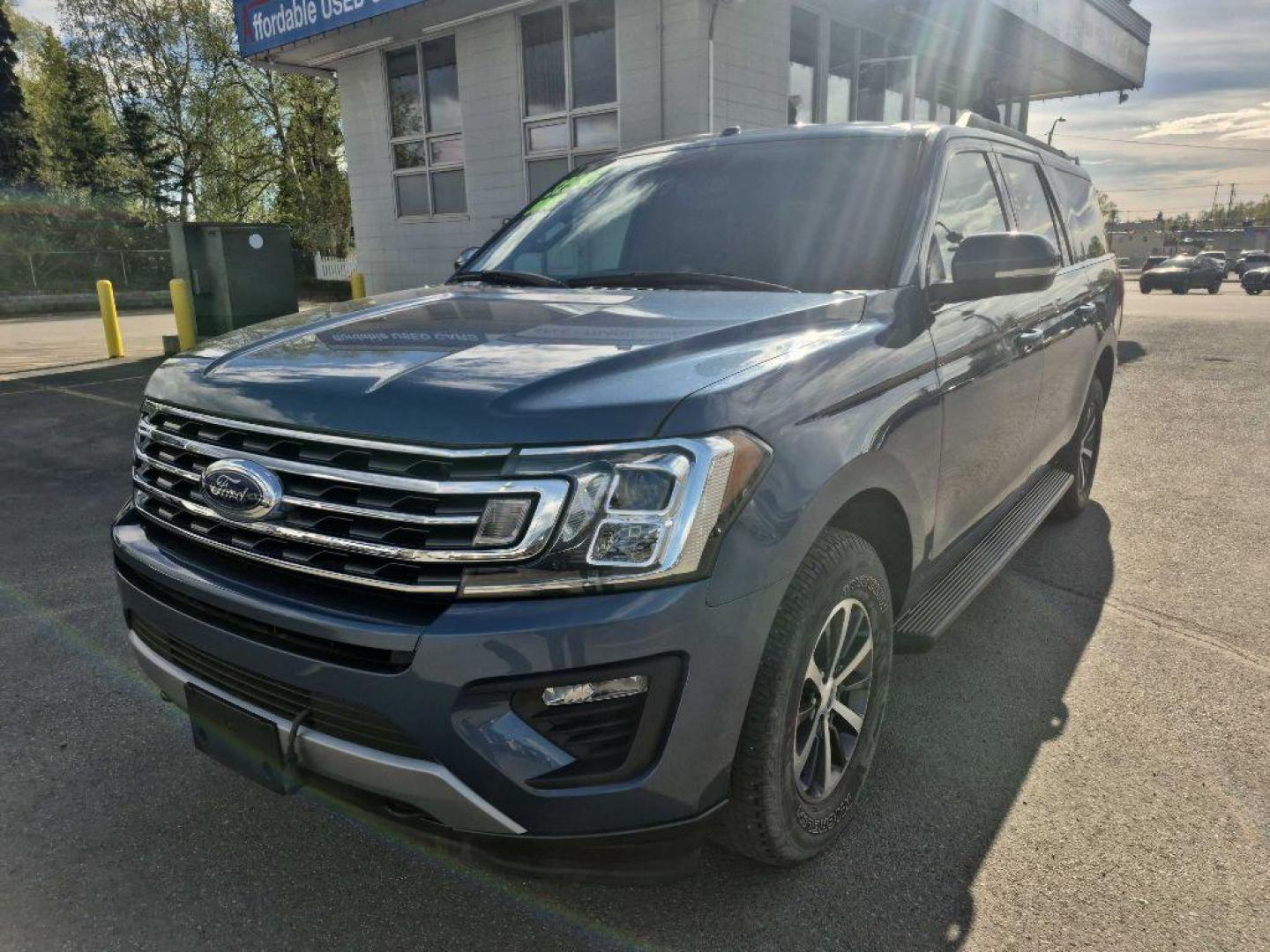 2018 BLUE FORD EXPEDITION MAX XLT (1FMJK1JT1JE) with an 3.5L engine, Automatic transmission, located at 929 East 8th Ave, Anchorage, AK, 99501, (907) 274-2277, 61.214783, -149.866074 - Photo#0
