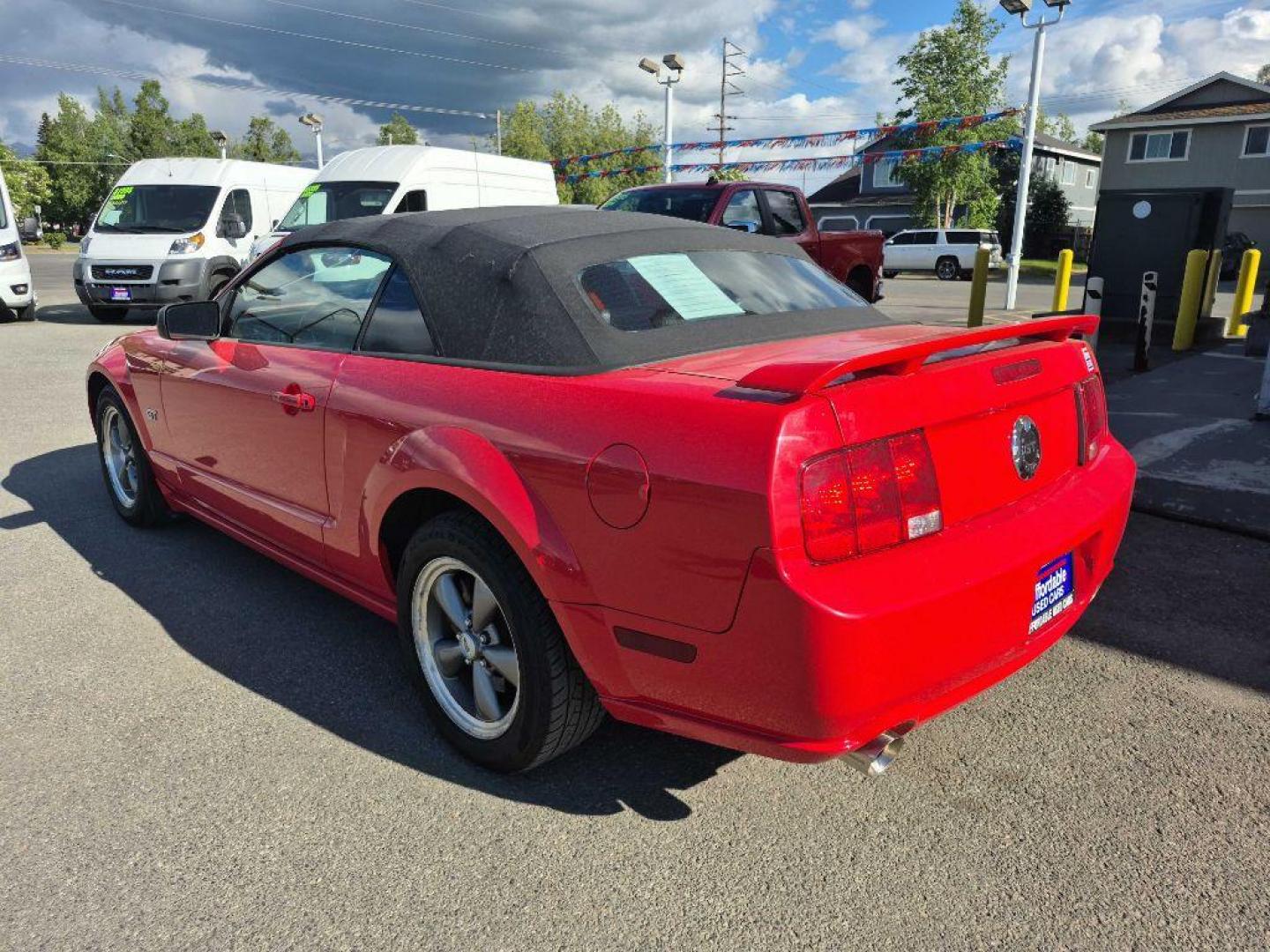 2006 RED FORD MUSTANG GT (1ZVHT85H665) with an 4.6L engine, Automatic transmission, located at 929 East 8th Ave, Anchorage, AK, 99501, (907) 274-2277, 61.214783, -149.866074 - Photo#2