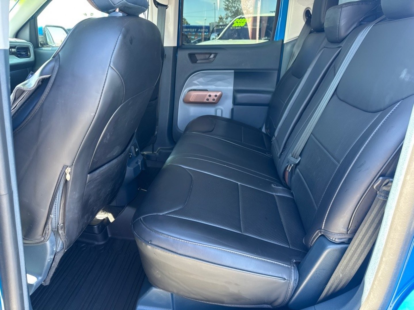 2022 BLUE FORD MAVERICK XL (3FTTW8E9XNR) with an 2.0L engine, Automatic transmission, located at 929 East 8th Ave, Anchorage, AK, 99501, (907) 274-2277, 61.214783, -149.866074- Photo#2