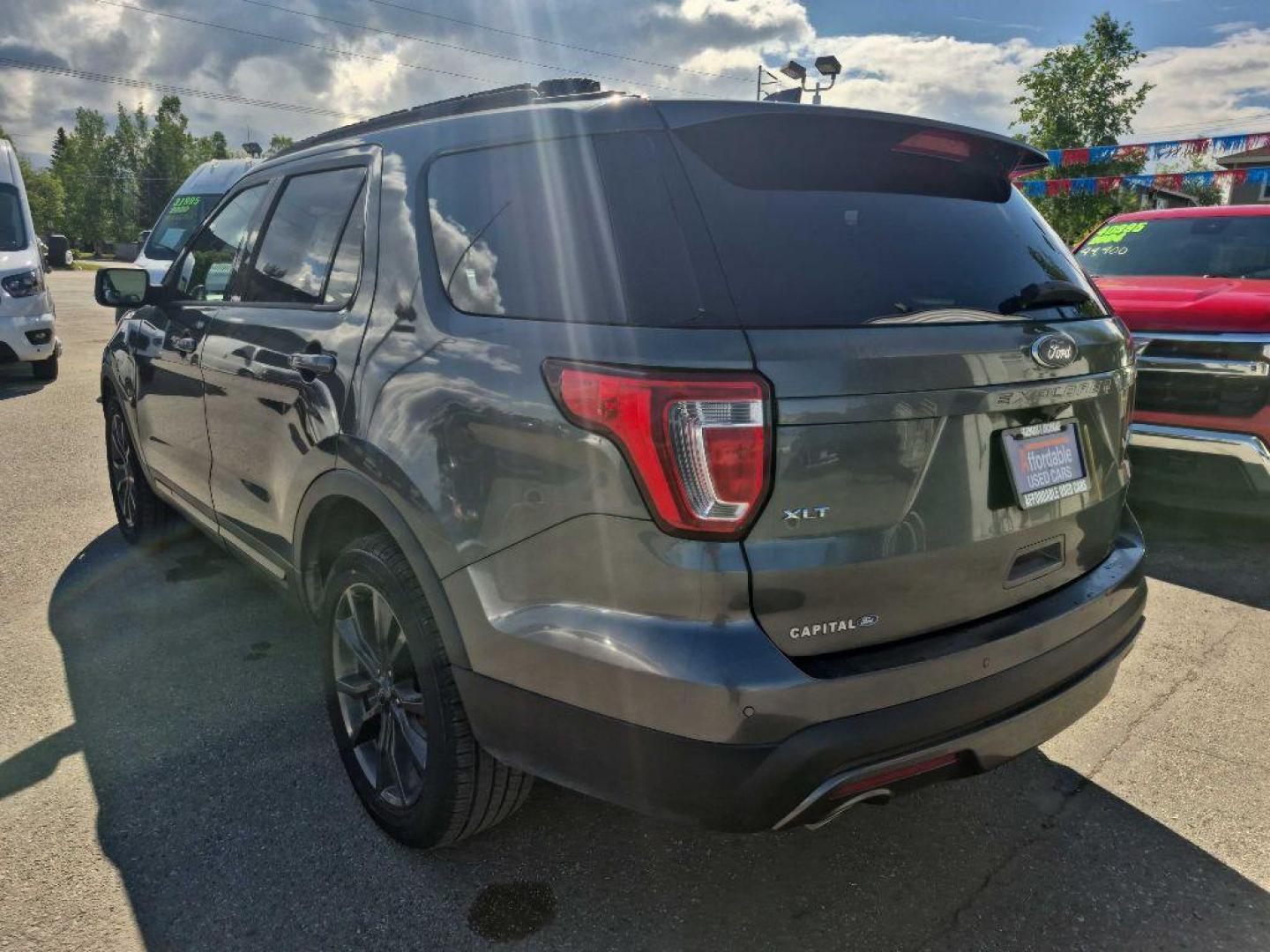 2017 BLACK FORD EXPLORER XLT (1FM5K8D8XHG) with an 3.5L engine, Automatic transmission, located at 929 East 8th Ave, Anchorage, AK, 99501, (907) 274-2277, 61.214783, -149.866074- Photo#2
