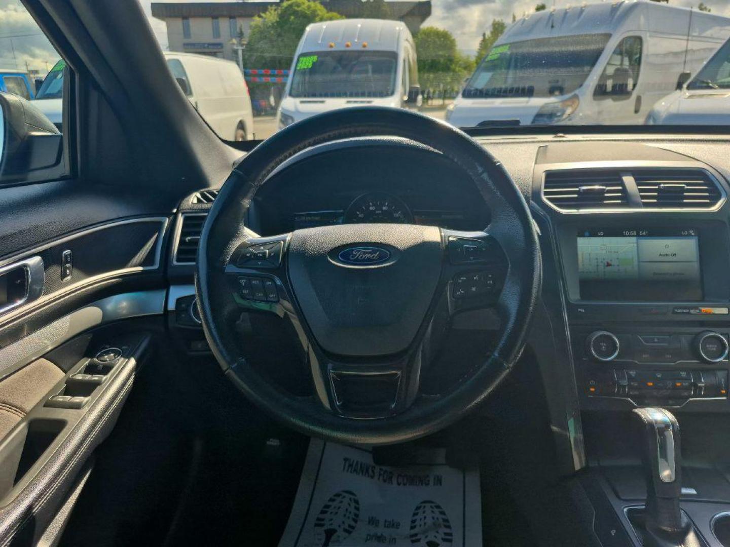 2017 BLACK FORD EXPLORER XLT (1FM5K8D8XHG) with an 3.5L engine, Automatic transmission, located at 929 East 8th Ave, Anchorage, AK, 99501, (907) 274-2277, 61.214783, -149.866074- Photo#4
