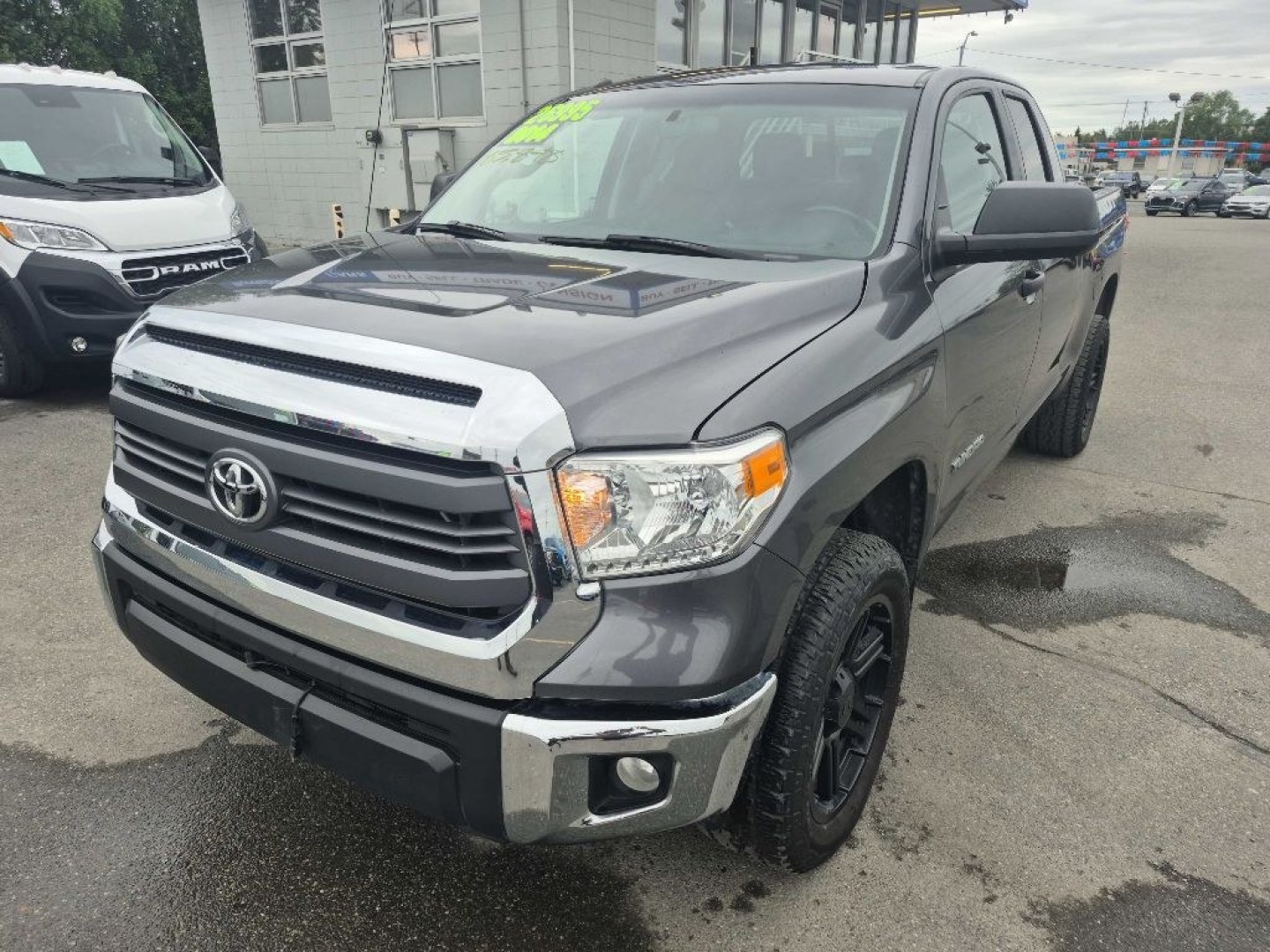 2014 GRAY TOYOTA TUNDRA DOUBLE CAB SR (5TFUY5F10EX) with an 5.7L engine, Automatic transmission, located at 929 East 8th Ave, Anchorage, AK, 99501, (907) 274-2277, 61.214783, -149.866074- Photo#0