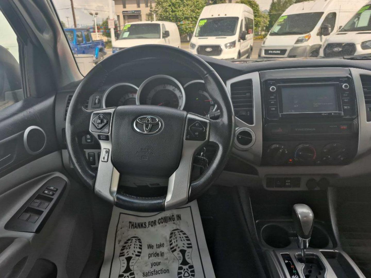 2015 RED TOYOTA TACOMA DOUBLE CAB (3TMLU4EN6FM) with an 4.0L engine, Automatic transmission, located at 929 East 8th Ave, Anchorage, AK, 99501, (907) 274-2277, 61.214783, -149.866074 - Photo#4