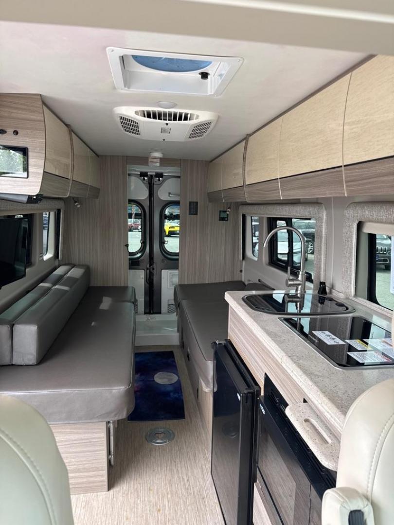 2022 GRAY JAYCO 20T SWIFT MHB 3500 HIGH (3C6MRVUG3ME) with an 3.6L engine, Automatic transmission, located at 929 East 8th Ave, Anchorage, AK, 99501, (907) 274-2277, 61.214783, -149.866074 - Photo#4