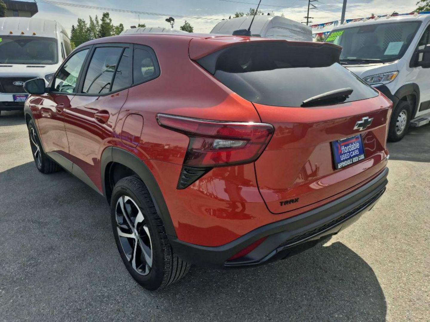 2024 ORANGE CHEVROLET TRAX 1RS (KL77LGE29RC) with an 1.2L engine, Automatic transmission, located at 929 East 8th Ave, Anchorage, AK, 99501, (907) 274-2277, 61.214783, -149.866074- Photo#2