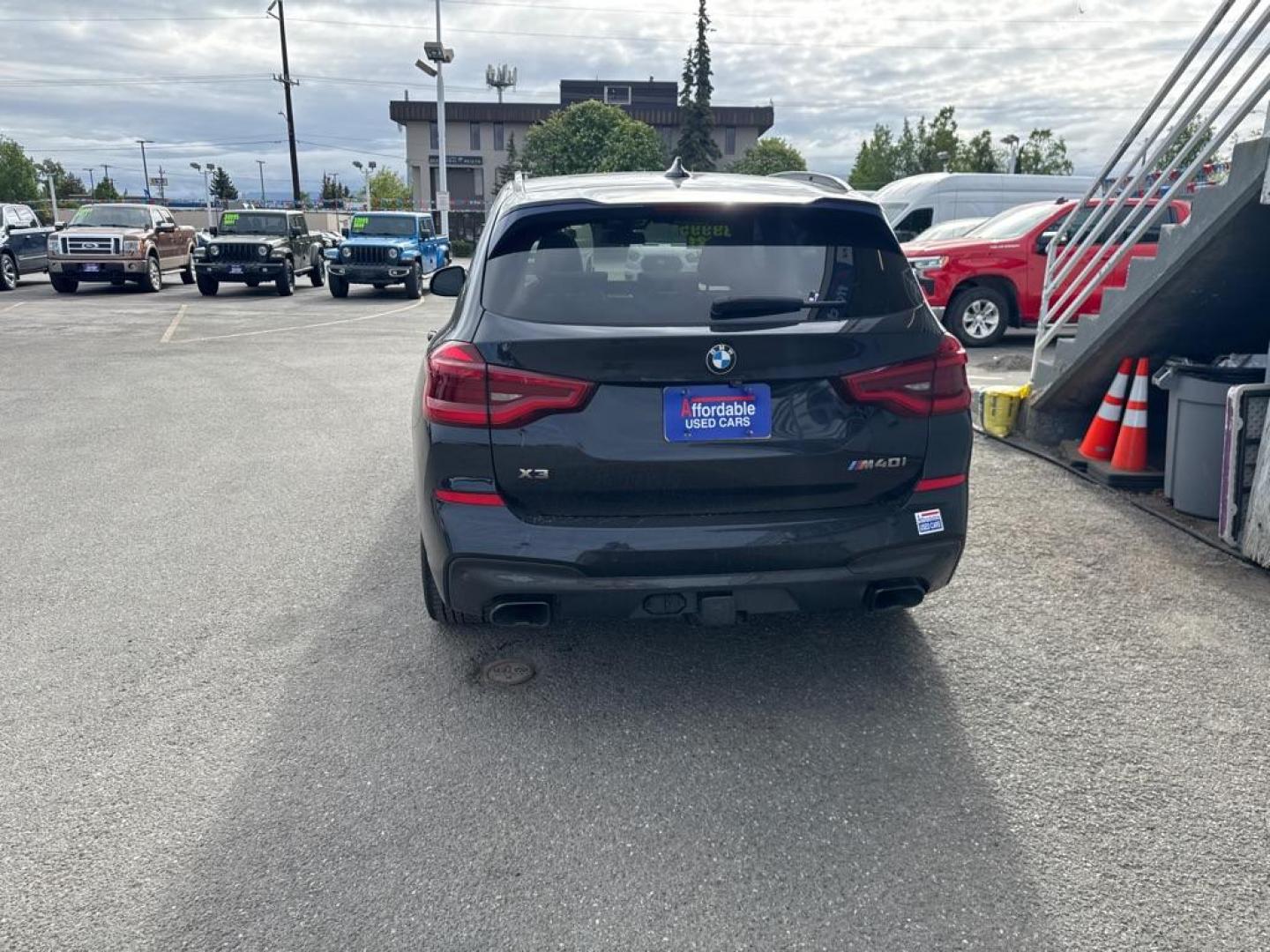 2021 BLACK BMW X3 XDRIVEM40I (5UXTY9C01M9) with an 3.0L engine, Automatic transmission, located at 929 East 8th Ave, Anchorage, AK, 99501, (907) 274-2277, 61.214783, -149.866074 - Photo#4