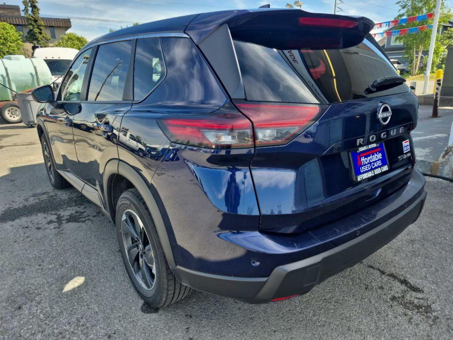 2024 BLUE NISSAN ROGUE SV SV (5N1BT3BB3RC) with an 1.5L engine, Continuously Variable transmission, located at 929 East 8th Ave, Anchorage, AK, 99501, (907) 274-2277, 61.214783, -149.866074- Photo#2